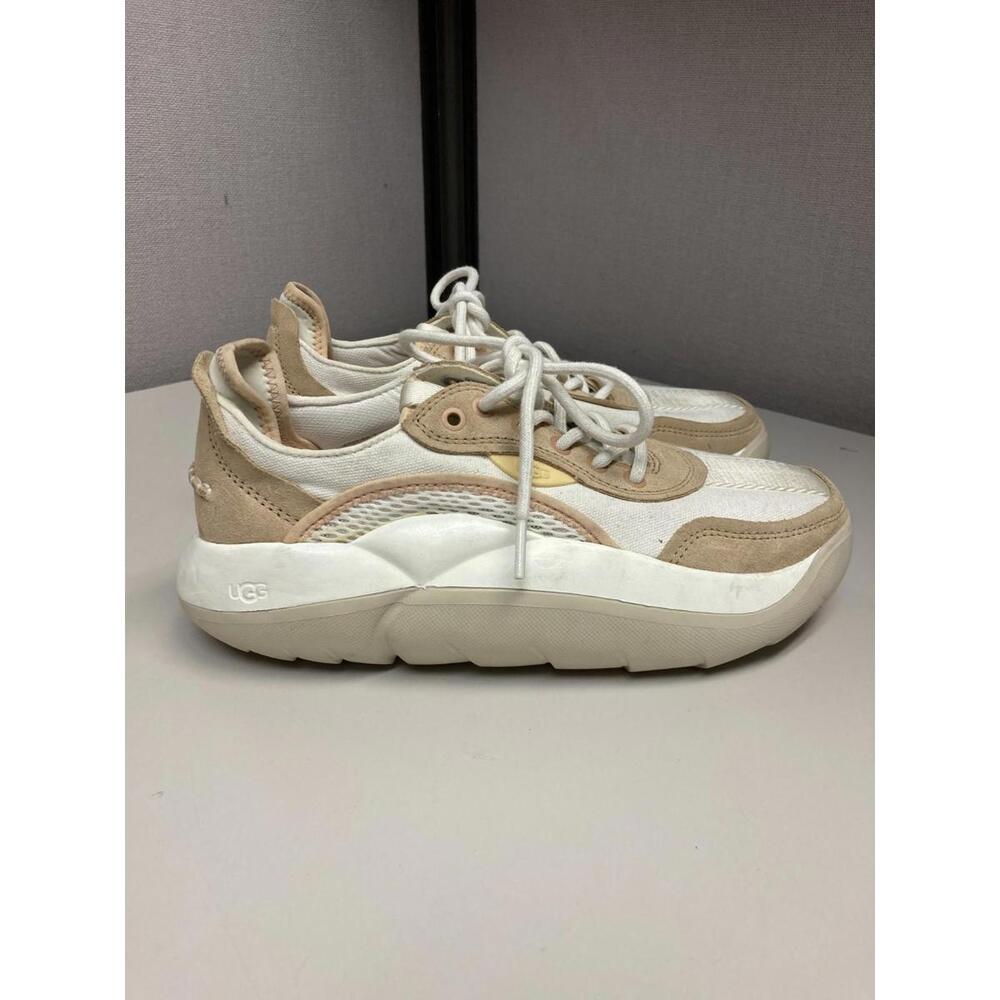 UGG Women's White Tan Sneaker Size 7 used